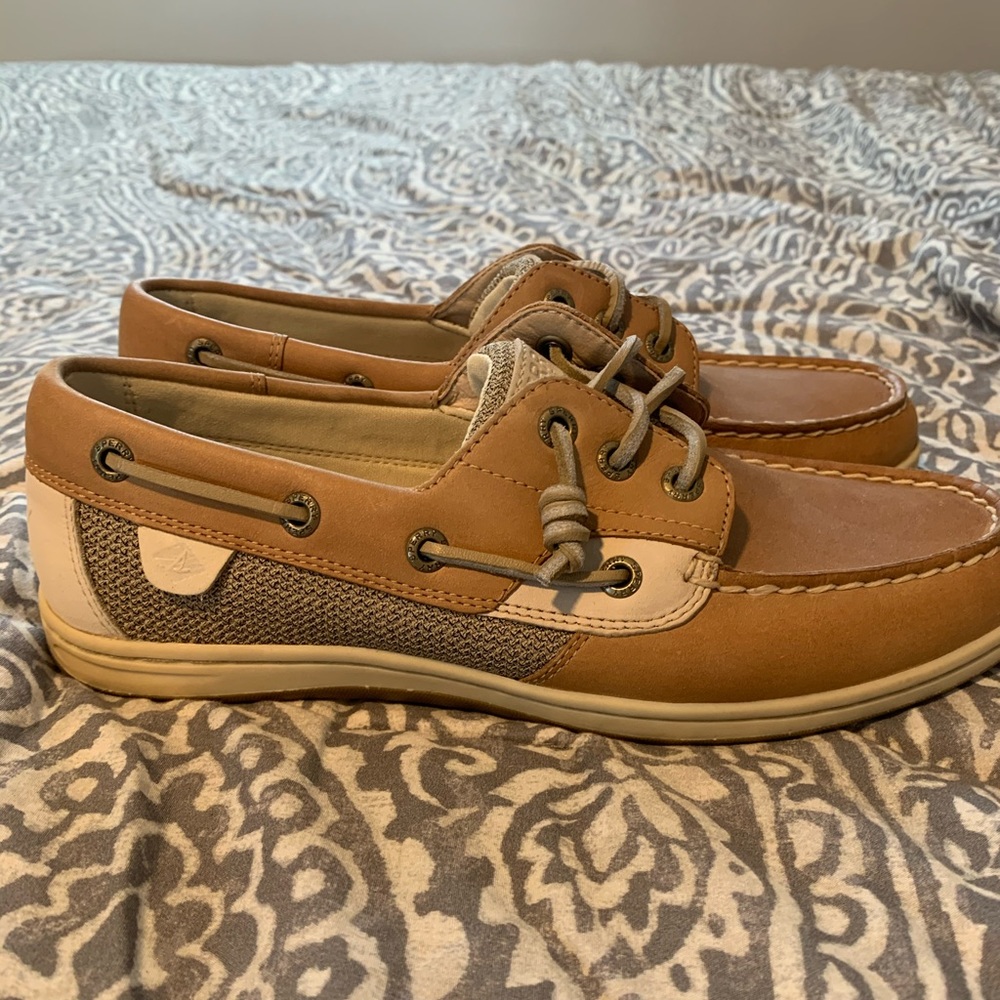 Sperry boat shoes